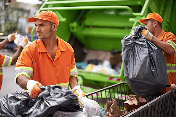 Best Property Management Cleanouts  in Bannockburn, IL